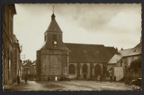 SAINT-SAULGE (Nièvre) – Place de l’Église