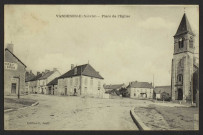 VANDENESSE (Nièvre) - Place de l'Eglise