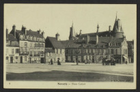 8 NEVERS – Place Carnot