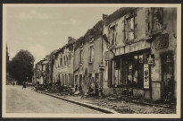 2. MONTSAUCHE (Nièvre). Incendié par les Allemands le 25 Juin 1944. - Grande Rue.