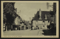 VARZY (Nièvre) – La Rue Delangle