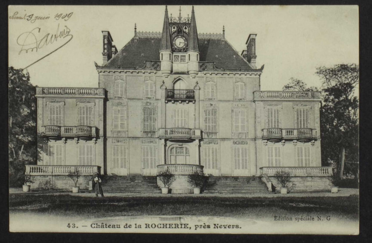 VARENNES-les-NEVERS – Château de la ROCHERIE, près Nevers