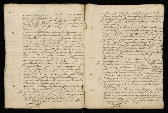 Mariage de Guillaume Decray, procureur fiscal de Decize, fils du notaire et greffier au grenier à sel de la ville, et de Henriette Robert fille du contrôleur au grenier à sel de Moulins-Engilbert : contrat de mariage.