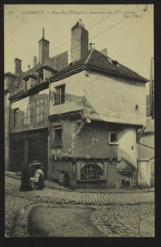 CLAMECY – Rue de l’Hospice, maison du XVe siècle. ND Phot