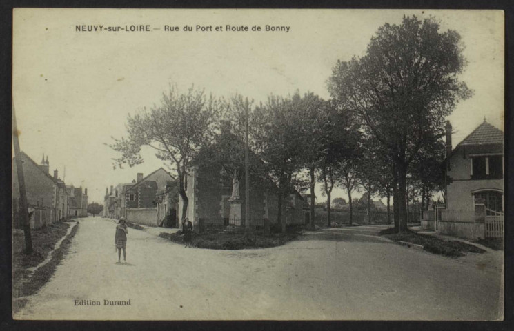 NEUVY-sur-LOIRE – Rue du Port et Route de Bonny