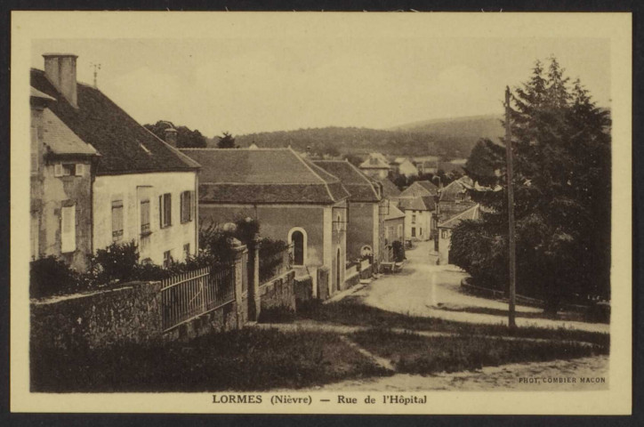 LORMES (Nièvre) – Rue de l’Hôpital