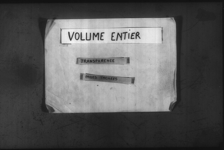 Flez-Cuzy : registres paroissiaux de la collection communale.