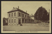 SAINT-PIERRE-LE-MOUTIER (Nièvre) Ecole de Garçons