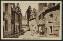 Donzy (Nièvre) – Place du Marché