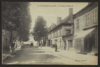 LUCENAY-LES-AIX (Nièvre) – Avenue d’Auzon