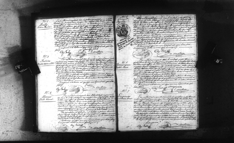 Saint-Amand-en-Puisaye : actes d'état civil.