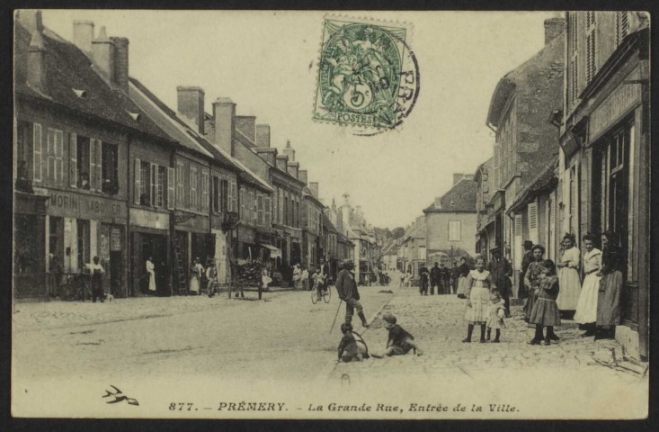 PREMERY – La Grande Rue. Entrée de la Ville