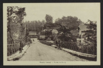 TOURY-LURCY - Entrée du Bourg