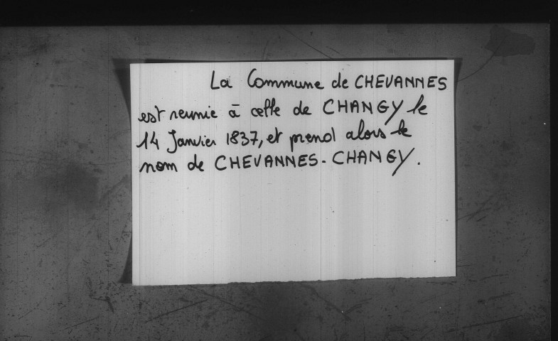 Chevannes-Changy (Chevannes 1693-1792 / Changy 1700-1762) : registres paroissiaux de la collection communale.