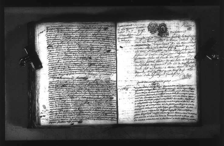 Moux-en-Morvan : actes d'état civil.