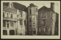 LA CHARITE-SUR-LOIRE – Cour de l’ancien Château