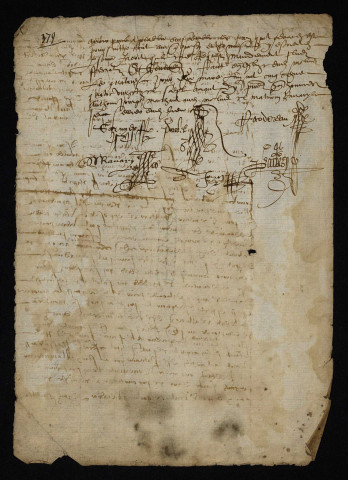 Impôts et taxes (don gratuit). - taxation exceptionnelle du clergé, vente de biens et revenus du chapitre de Moulins-Engilbert : procuration.