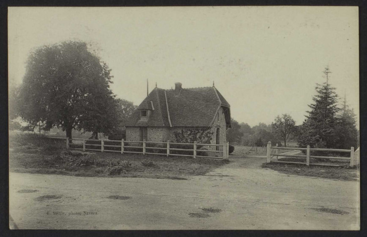 SAINT-PIERRE-LE-MOUTIER (Nièvre) – MARCIGNY