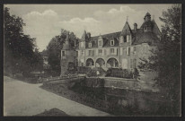 DORNES (Nièvre). – Le Château