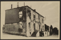 9. MONTSAUCHE (Nièvre). Ruiné par les allemands le 25 Juin 1944. - Hôtel Moderne.
