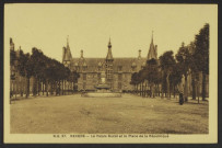 N.G. 27. NEVERS - Le Palais Ducal et la Place de la république