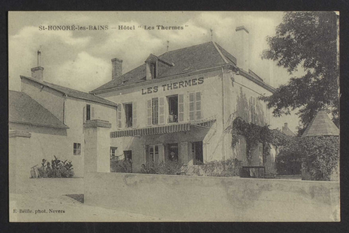 SAINT-HONORE-LES–BAINS – Hôtel « Les Thermes »