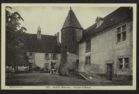 VARZY (Nièvre) – Ancien Château