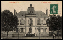 12. FOURCHAMBAULT – L’Hôtel de Ville