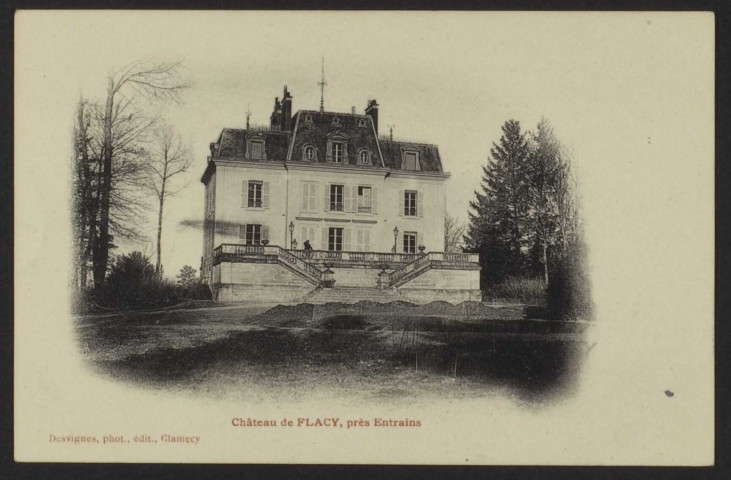 Château de FLACY, près Entrains